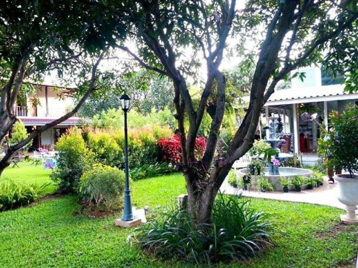 Hotel Jardin De Mangue Pak Chong Habitación foto